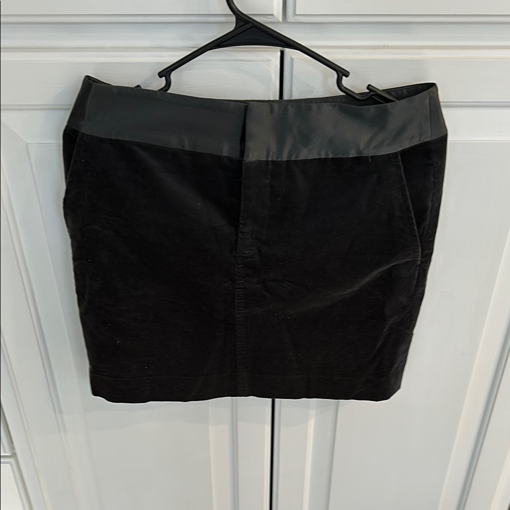 Women’s skirt